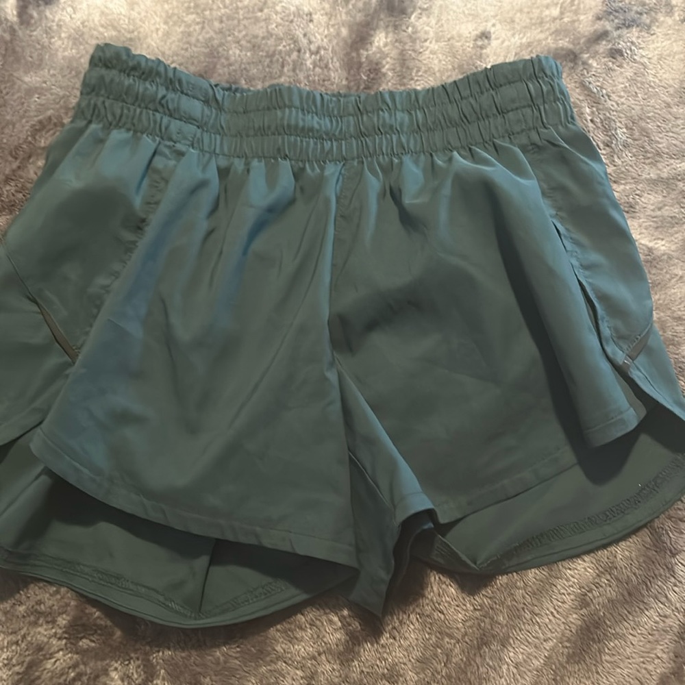 Athleta xxs emerald green shorts